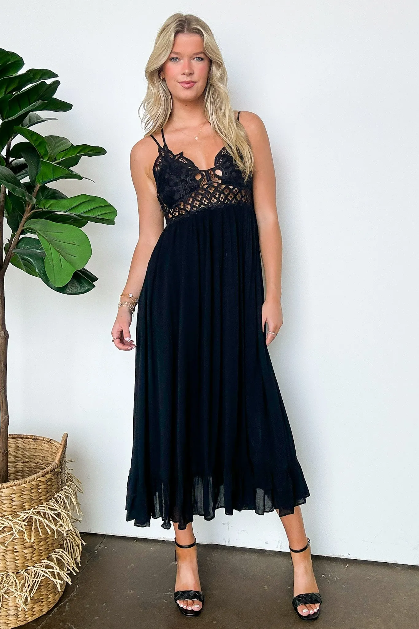 Aurelle Floral Crochet Lace Maxi Dress - FINAL SALE