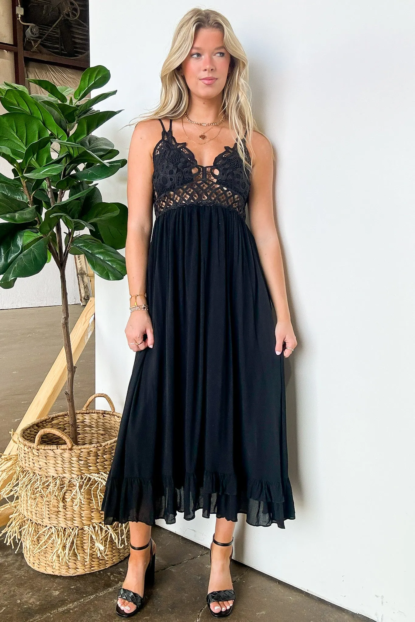 Aurelle Floral Crochet Lace Maxi Dress - FINAL SALE