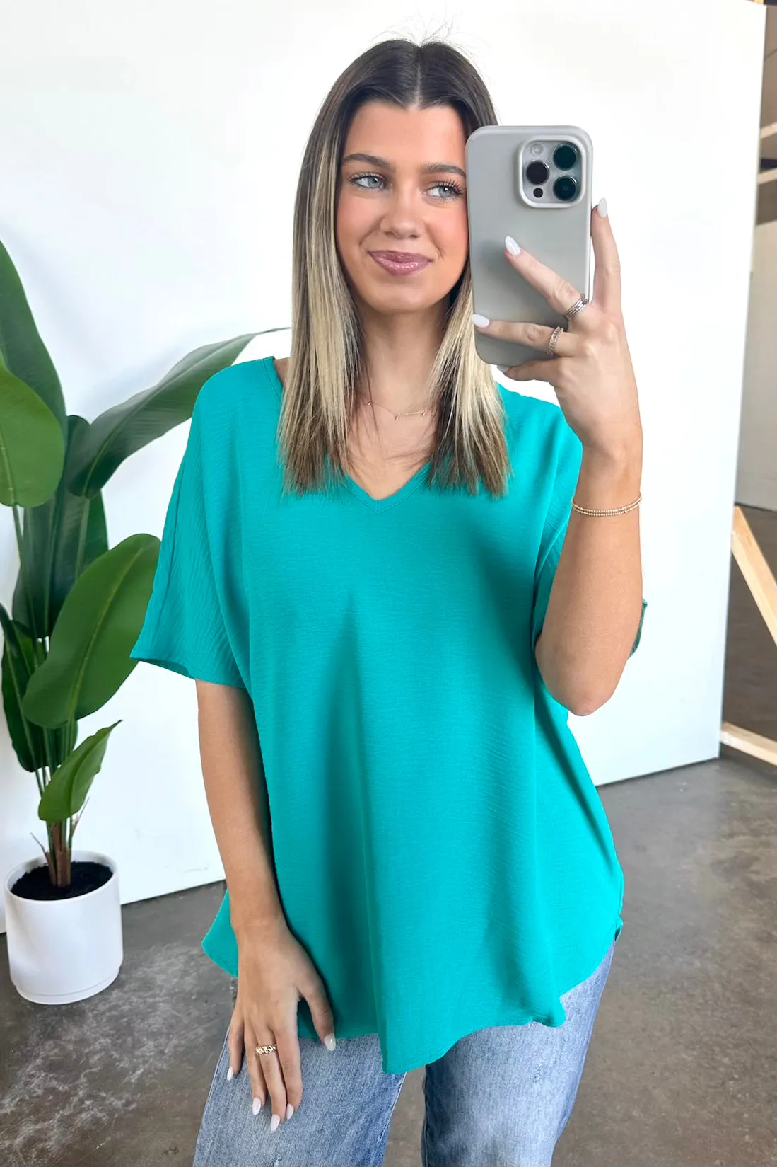 Evlynn V-Neck Short Sleeve Top - BACK IN STOCK