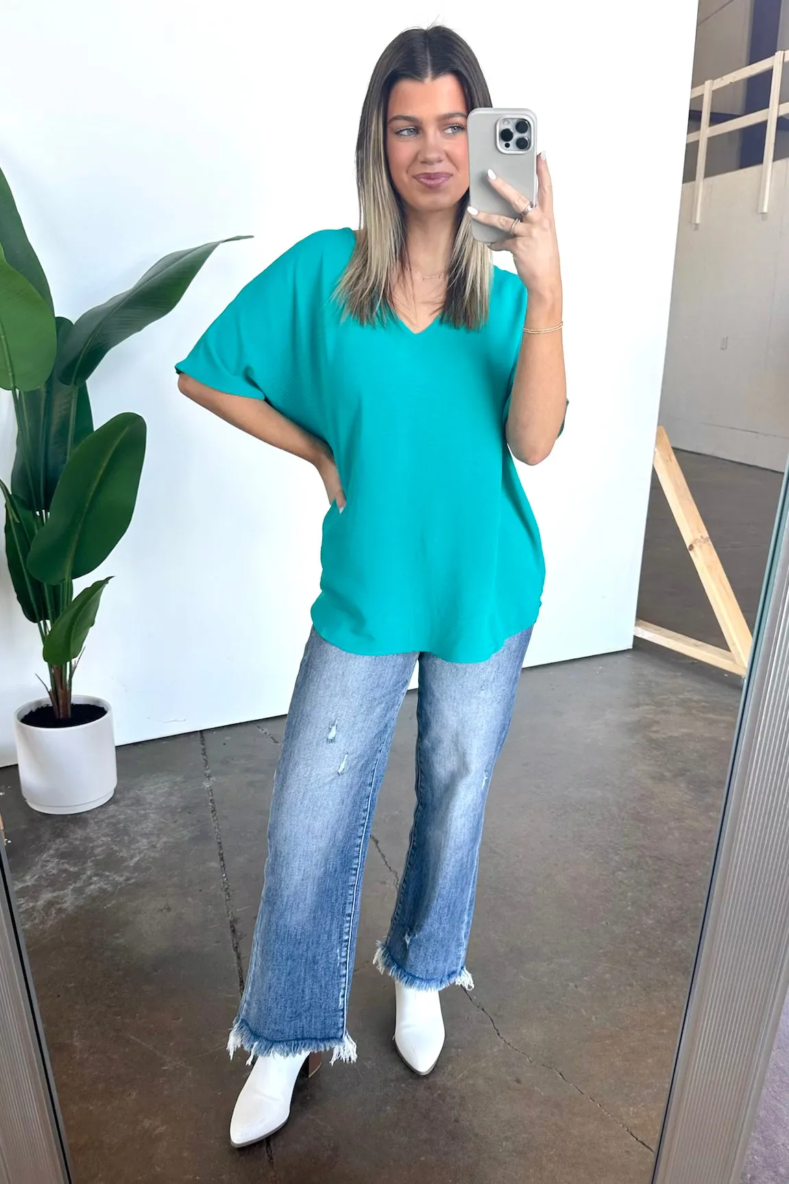 Evlynn V-Neck Short Sleeve Top - BACK IN STOCK