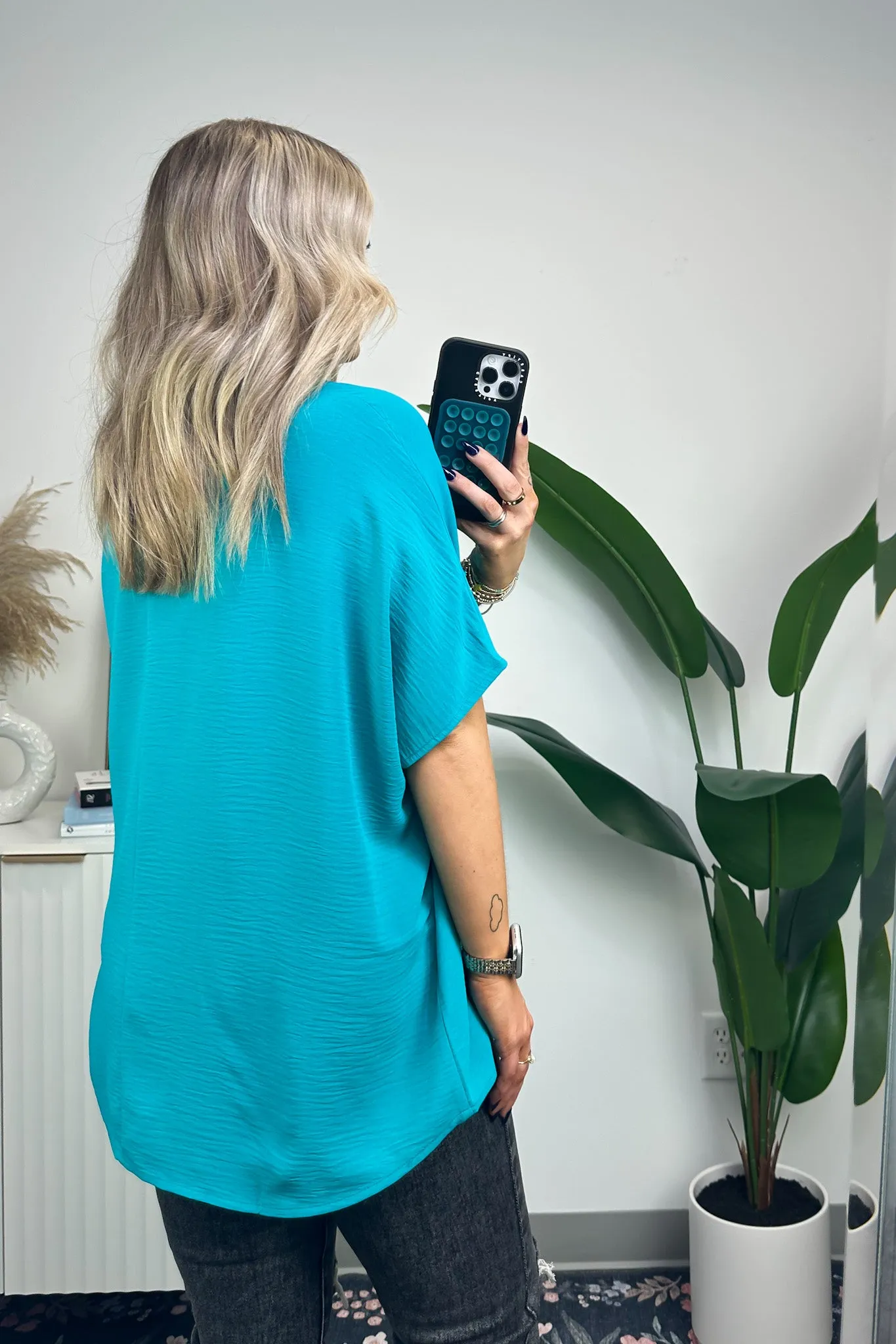 Have it Here V-Neck Pocket Top | BACK IN STOCK   NEW COLORS