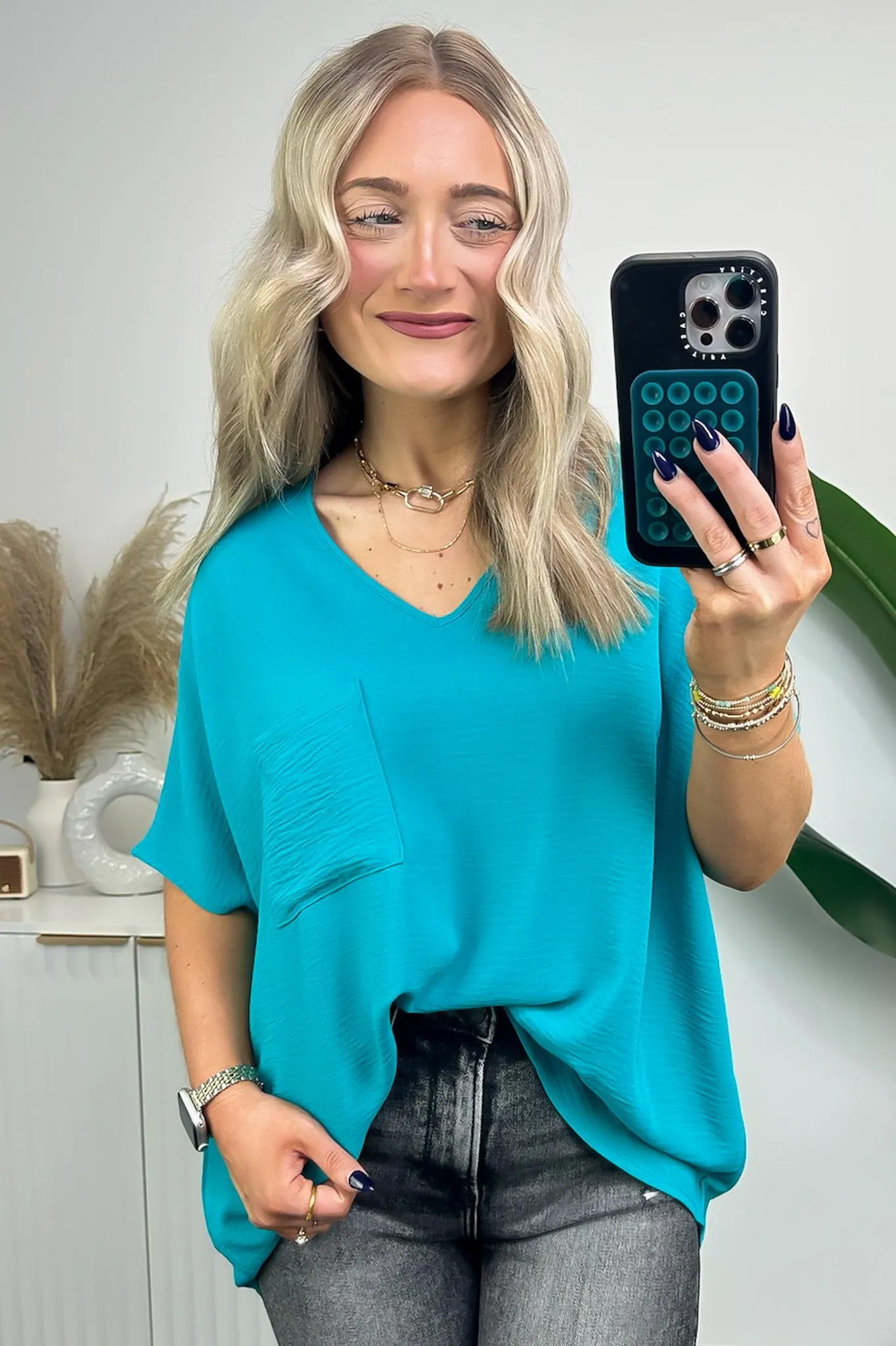 Have it Here V-Neck Pocket Top | BACK IN STOCK   NEW COLORS