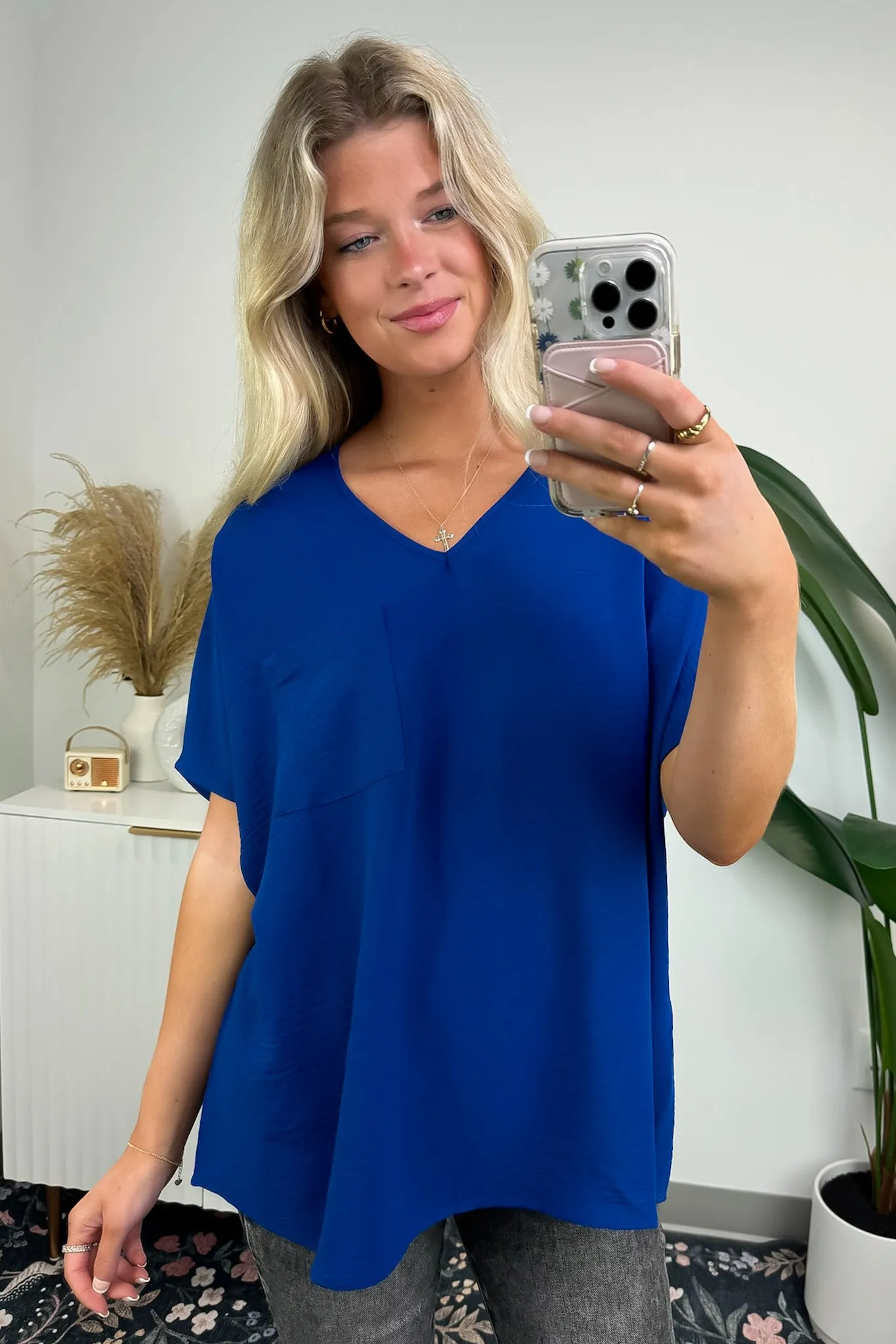 Have it Here V-Neck Pocket Top | BACK IN STOCK   NEW COLORS