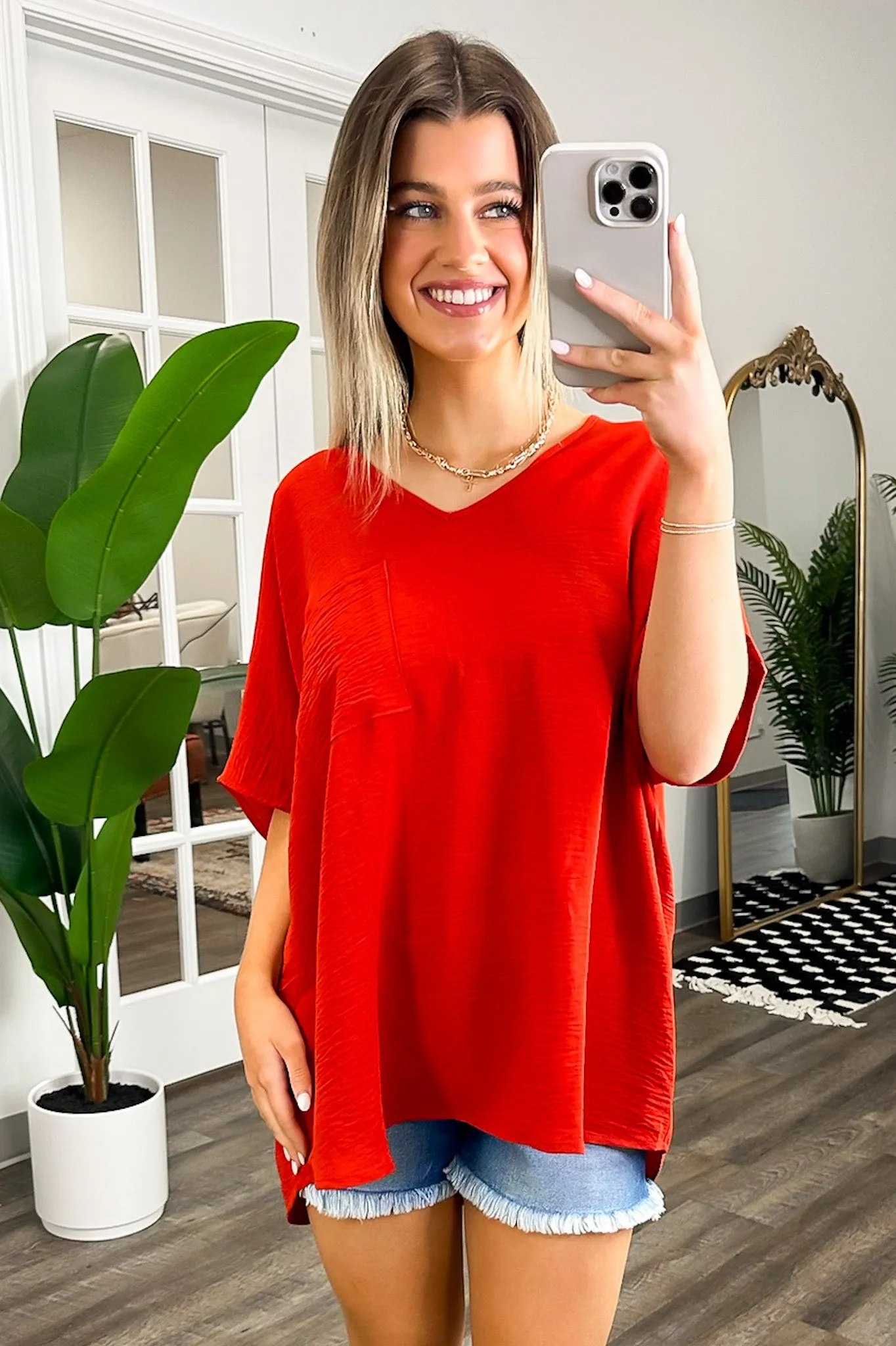 Have it Here V-Neck Pocket Top | BACK IN STOCK   NEW COLORS