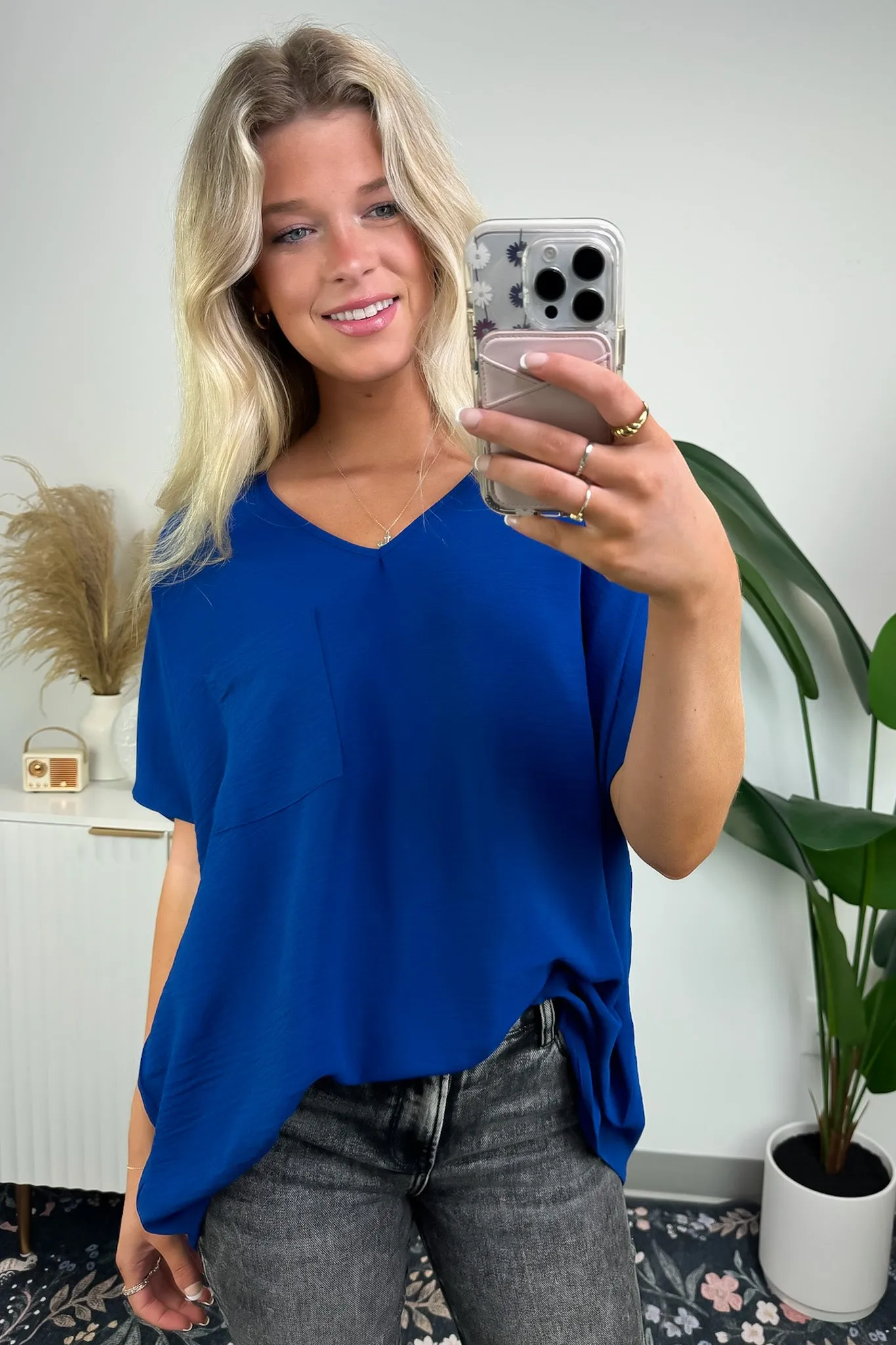 Have it Here V-Neck Pocket Top | BACK IN STOCK   NEW COLORS