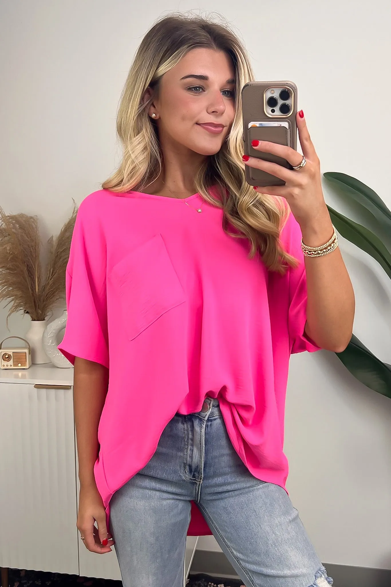 Have it Here V-Neck Pocket Top | BACK IN STOCK   NEW COLORS