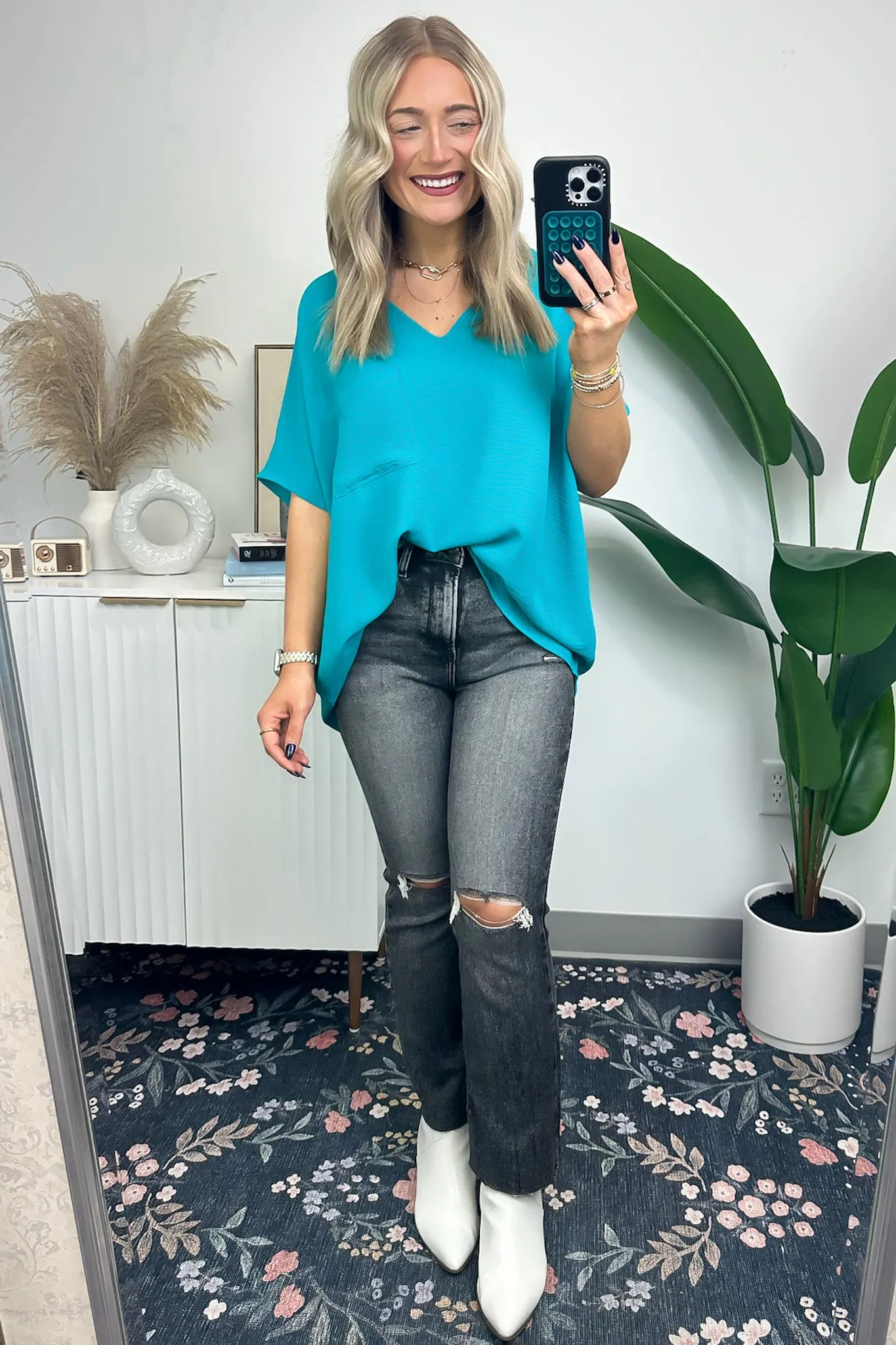 Have it Here V-Neck Pocket Top | BACK IN STOCK   NEW COLORS