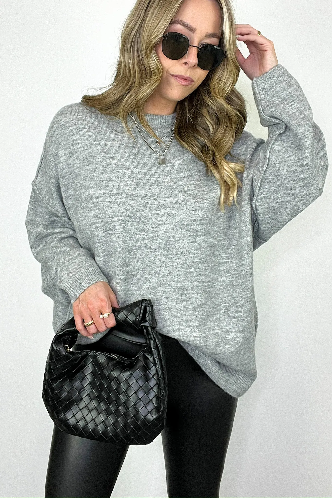 Impressive Detail Woven Knotted Sloucy Hobo Handbag