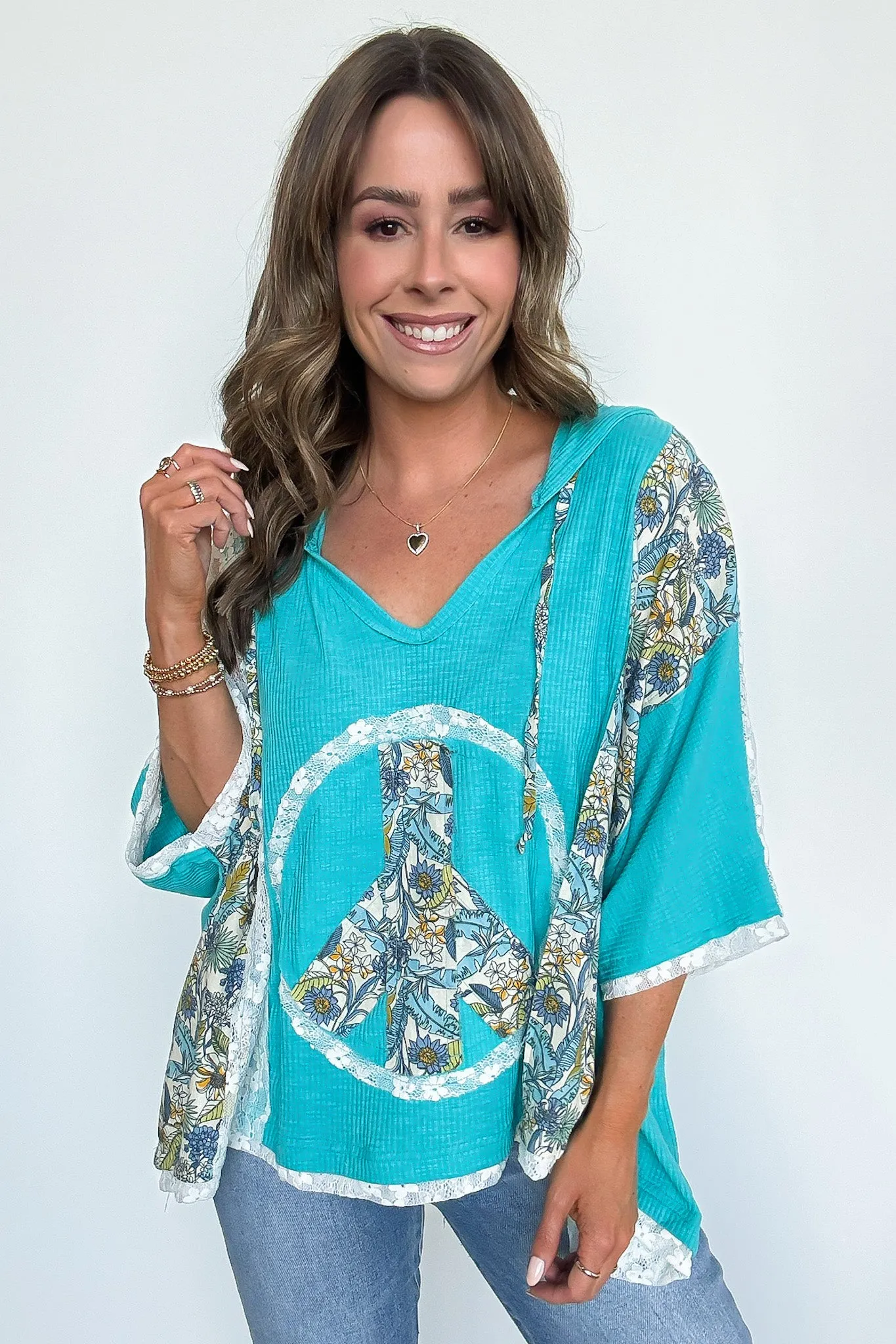 Outta Sight V-Neck Floral Peace Contrast Top