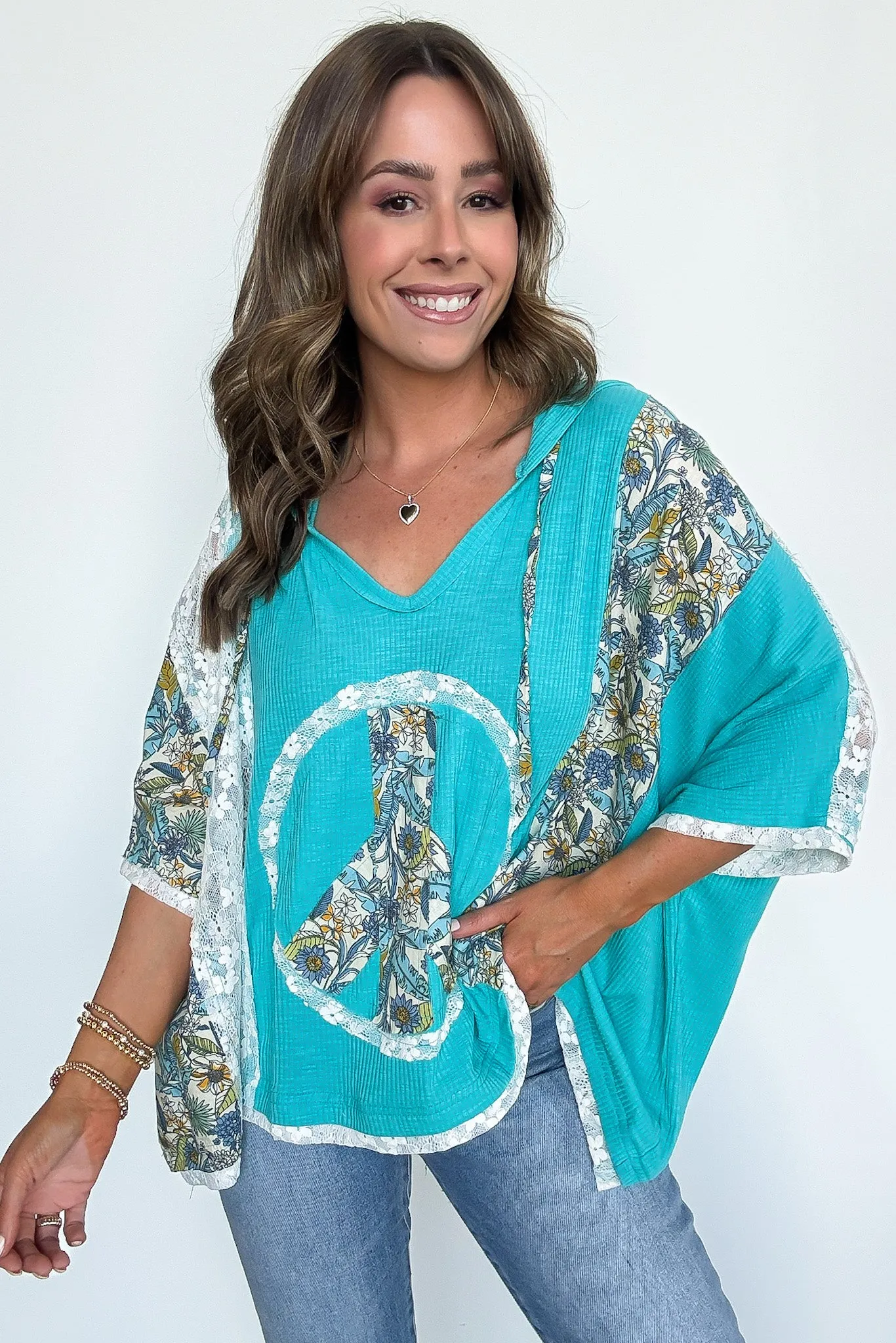 Outta Sight V-Neck Floral Peace Contrast Top