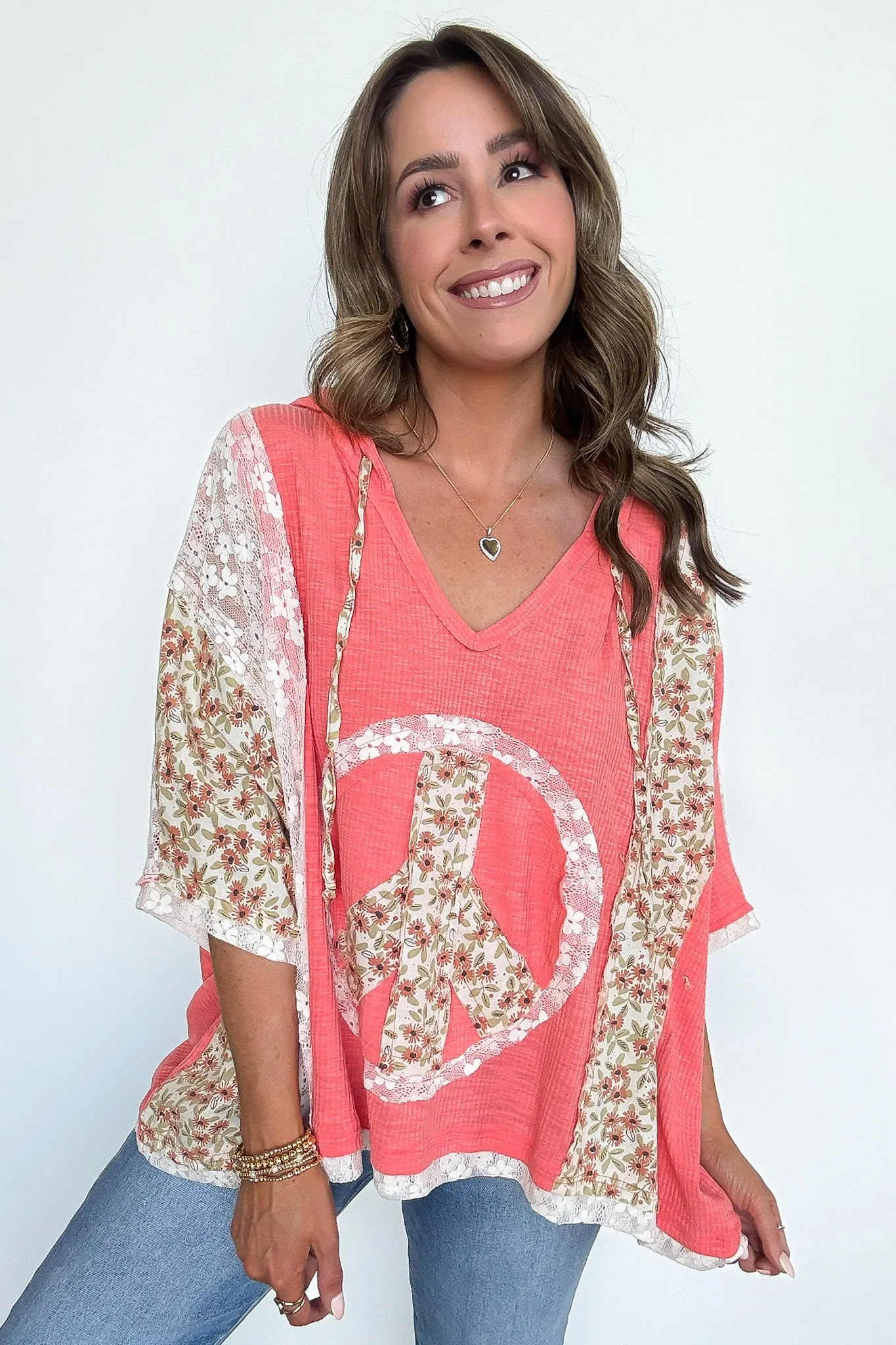 Outta Sight V-Neck Floral Peace Contrast Top