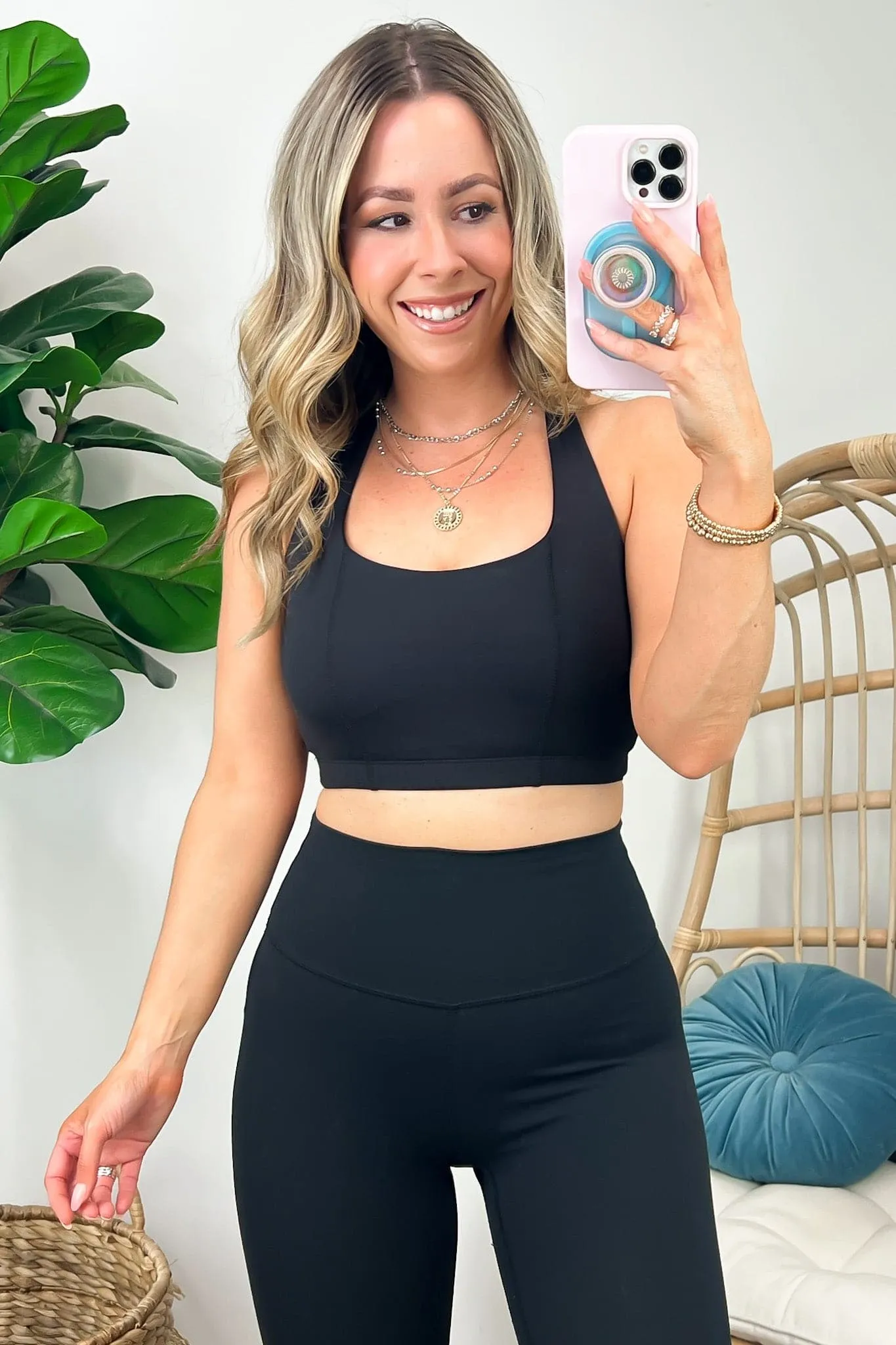 Visaliah Active Crop Halter Top